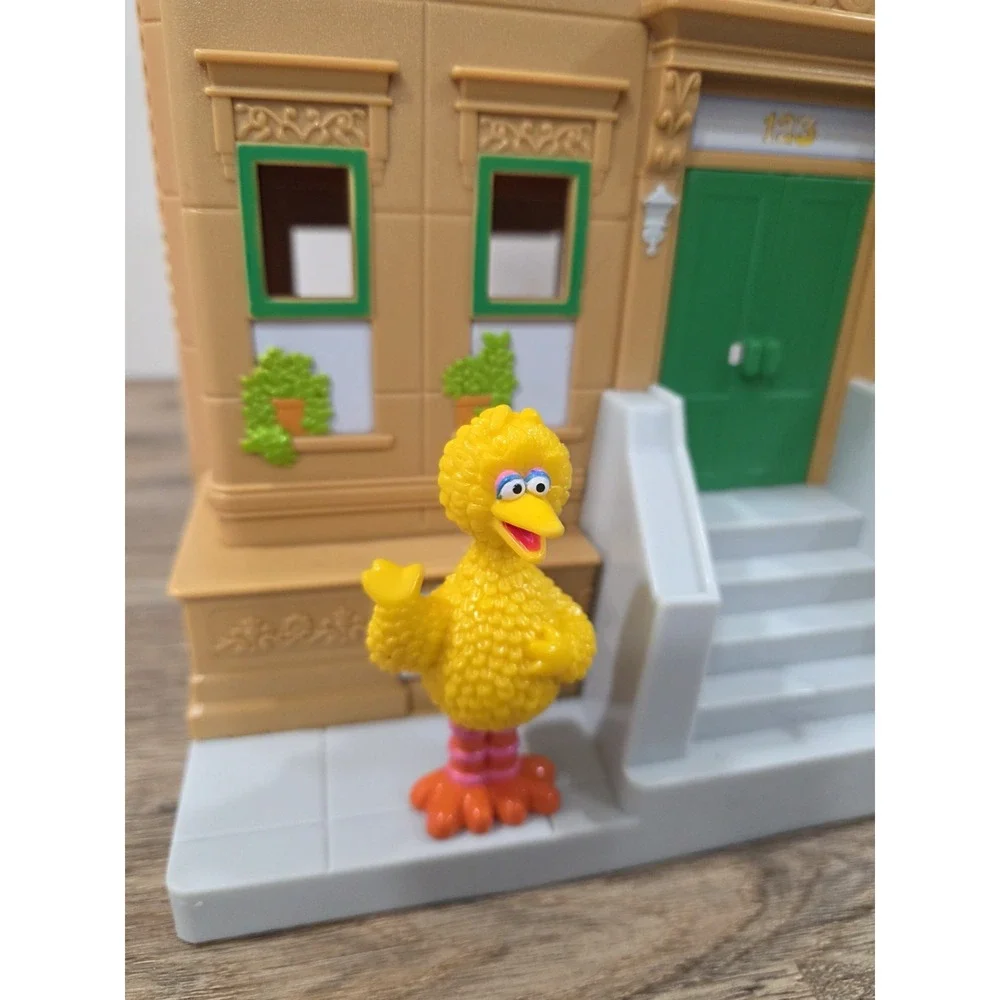 2008 Mattel Sesame Street 123 Hooper's Store Playset Includes Big Bird